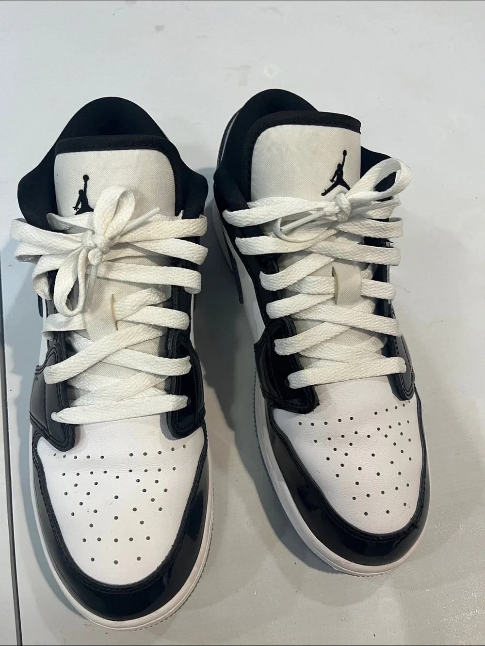Nike Kids Black and White Low-Top Sneakers